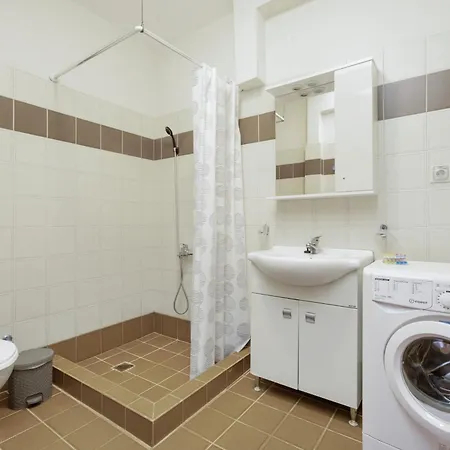 Ardavani 4 * Argosztóli